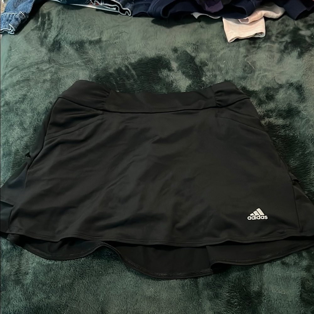 Adidas Black Sports Skort size L (9/10)